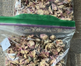Dried rose petals